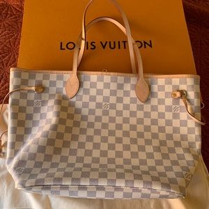 Louis Vuitton Neverfull MM In Damier Azur Print